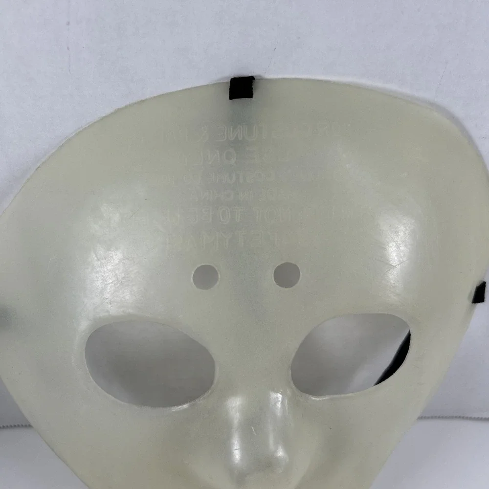 Rubies Costume Co Vintage Jason Hockey Mask‎